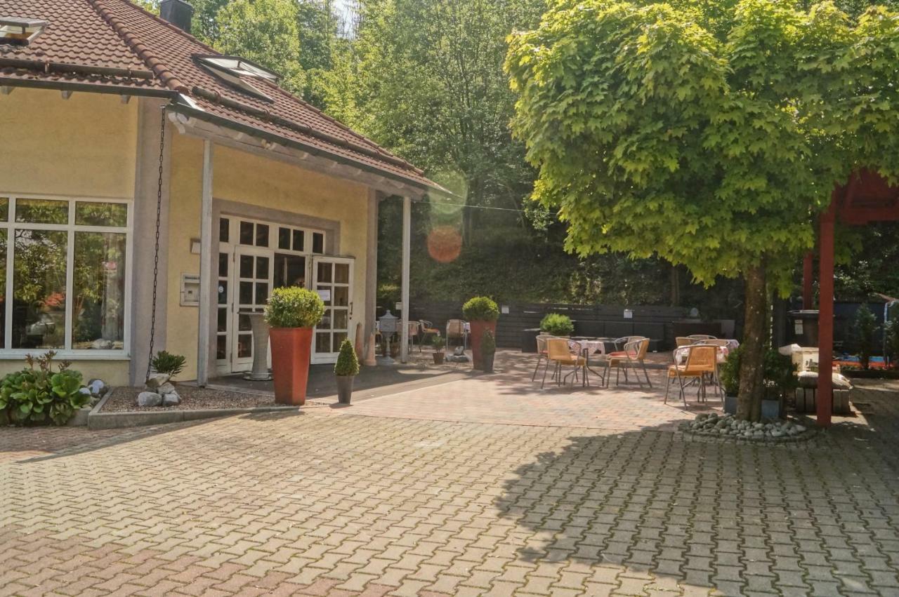Hotel Postkeller Krumbach Exterior foto